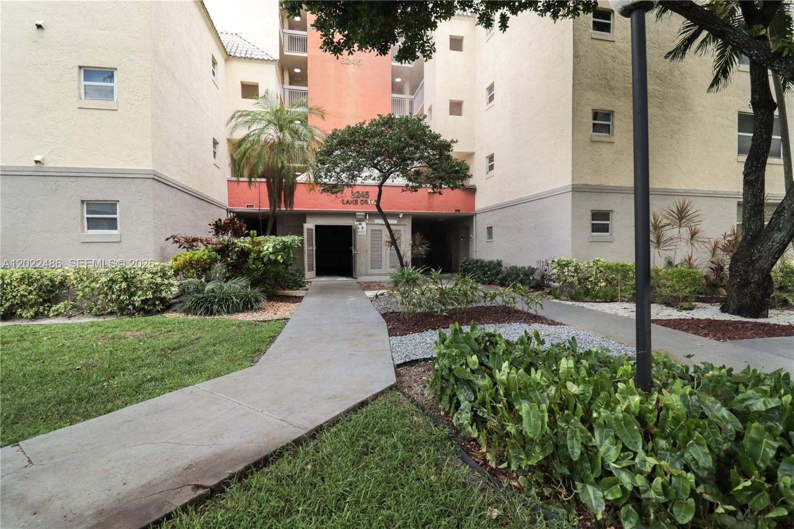 LAS VISTAS AT DORAL CONDO · #308 in Doral - Photo 11