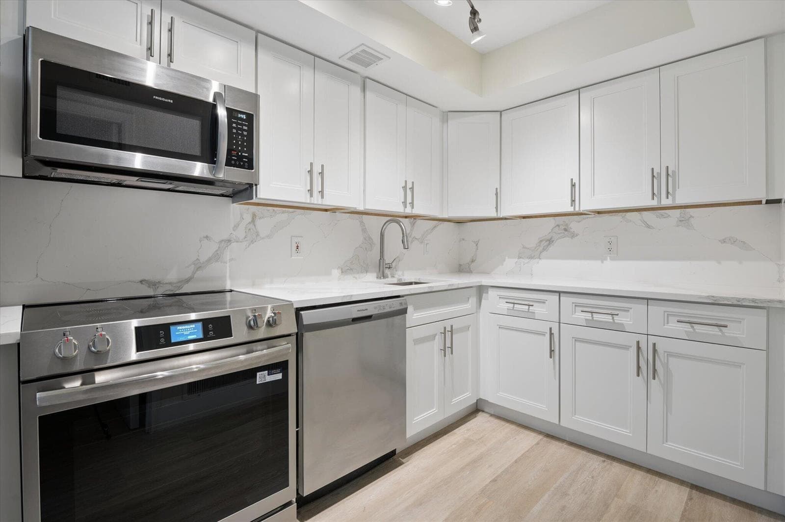 06-Carbonara-511 Bayshore Dr #206-6