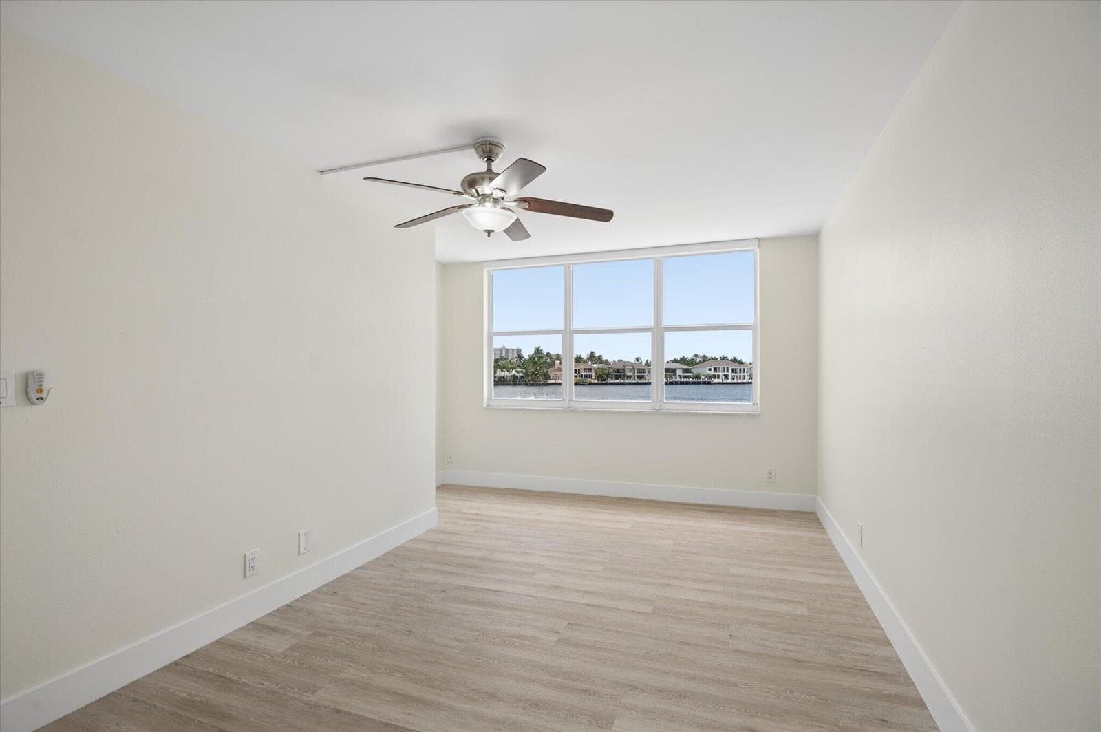 08-Carbonara-511 Bayshore Dr #206-8