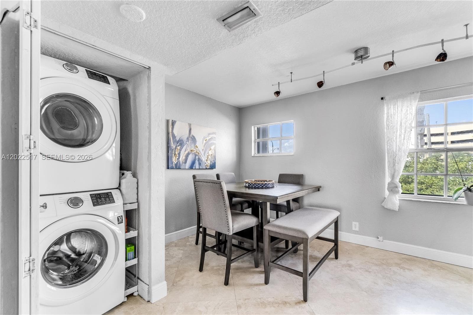349 Virginia St #349 photo 4