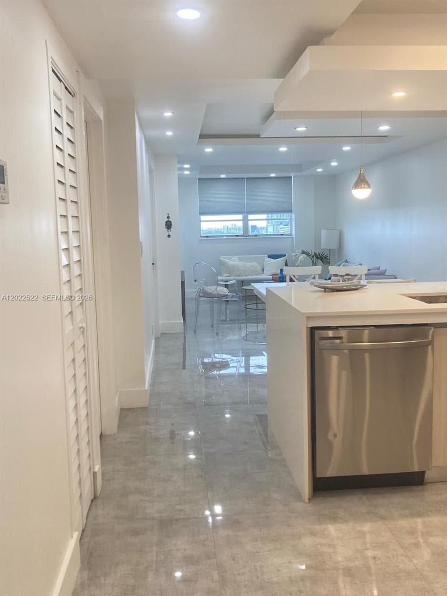 ISLAND SHORES CONDO · #1003 in North Miami Beach - Photo 5
