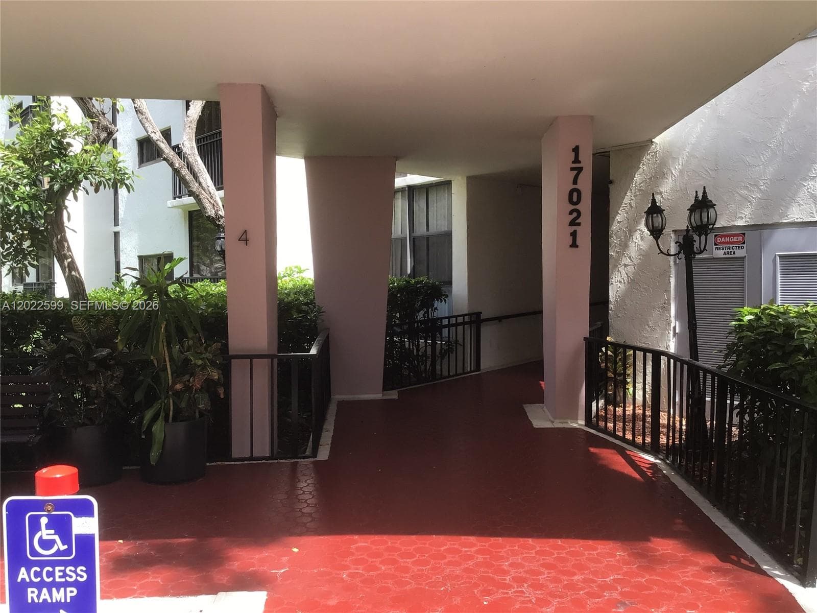 Plaza of theAmericas · #625 in Sunny Isles Beach - Photo 4