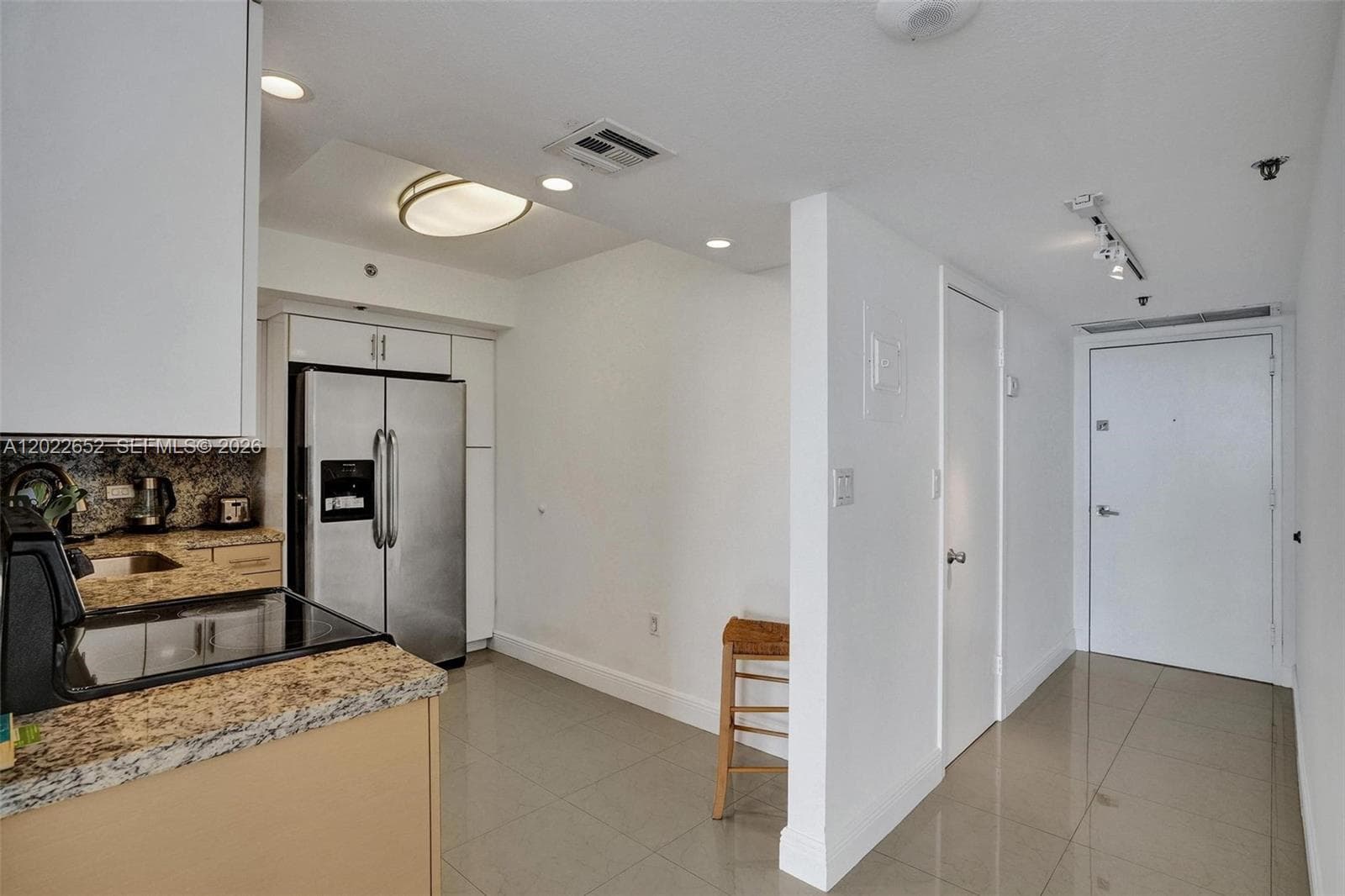 WATERVIEW CONDO · #1641 in Aventura - Photo 6