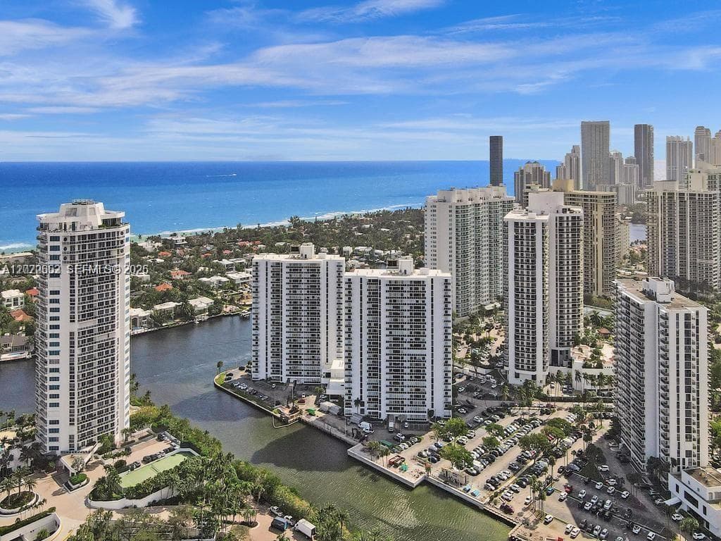 WATERVIEW CONDO · #1641 in Aventura - Photo 42