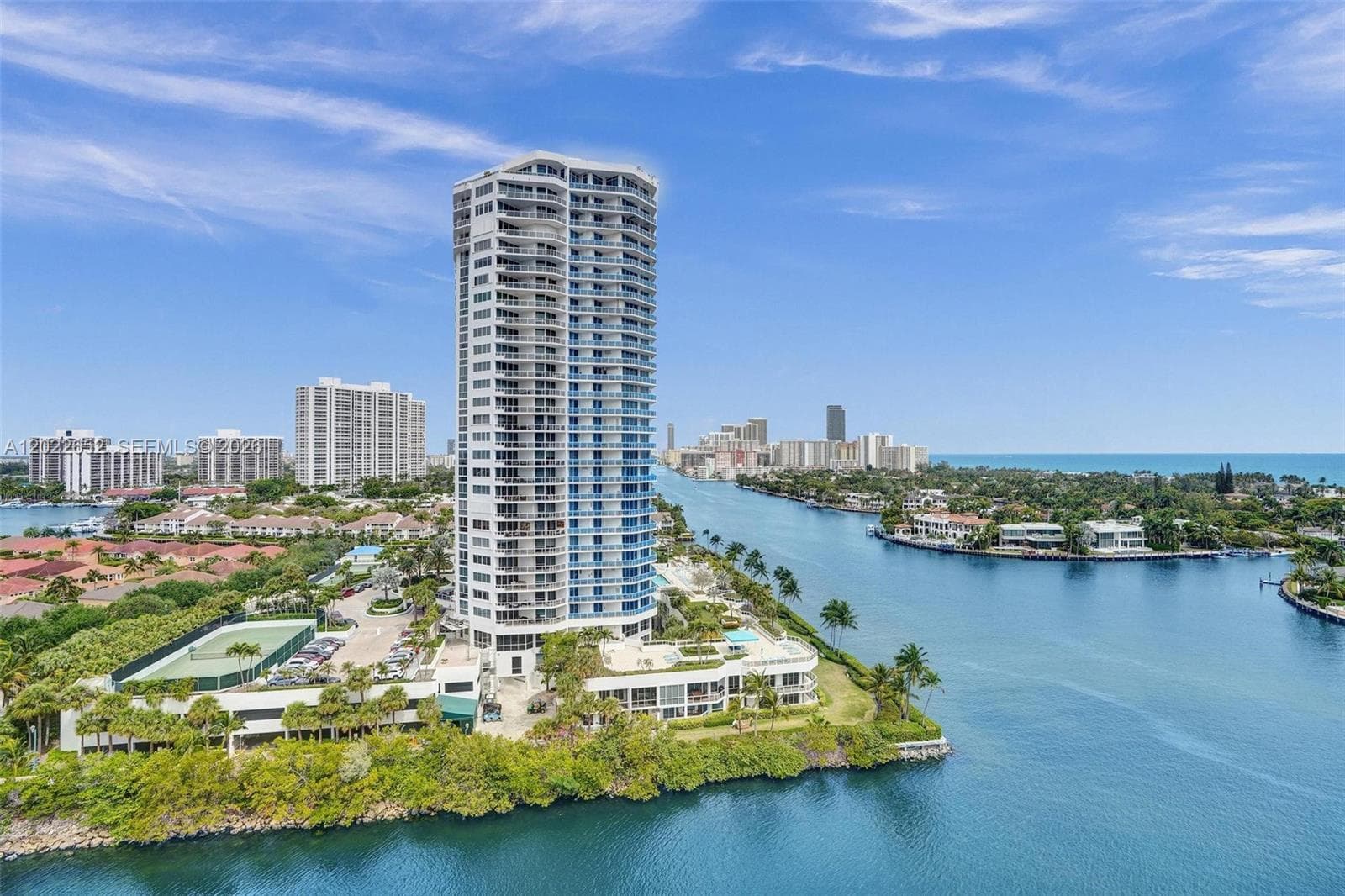 WATERVIEW CONDO · #1641 in Aventura - Photo 3