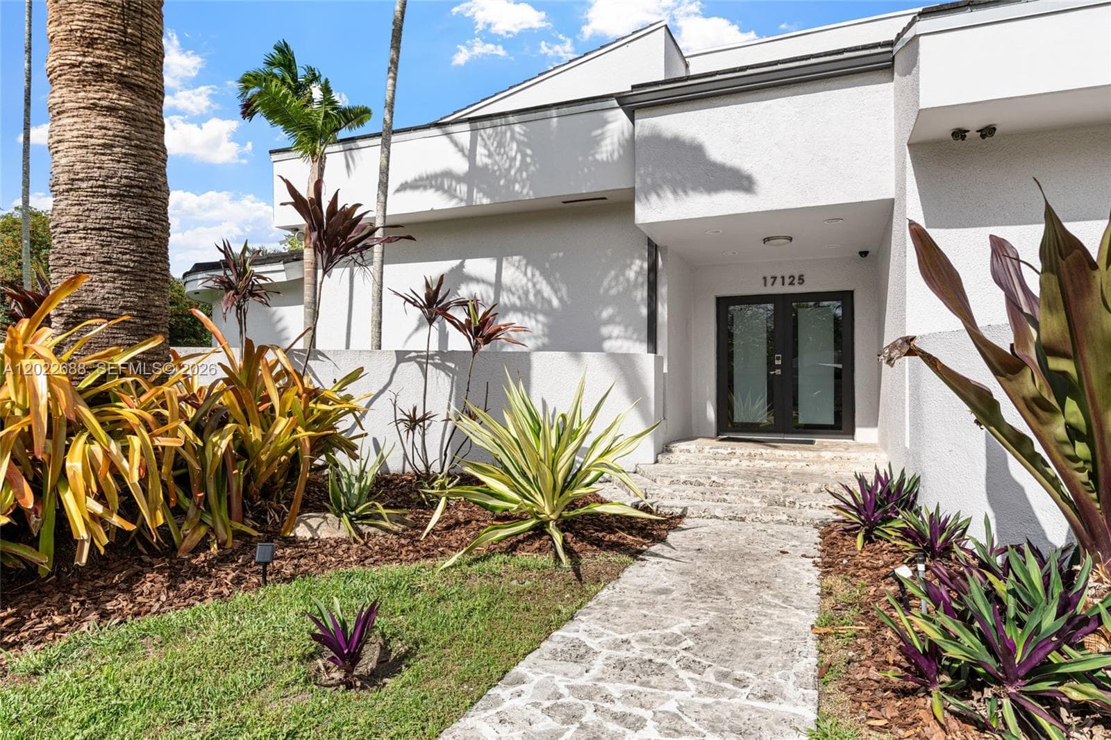 17125 SW 80th Ct photo 2