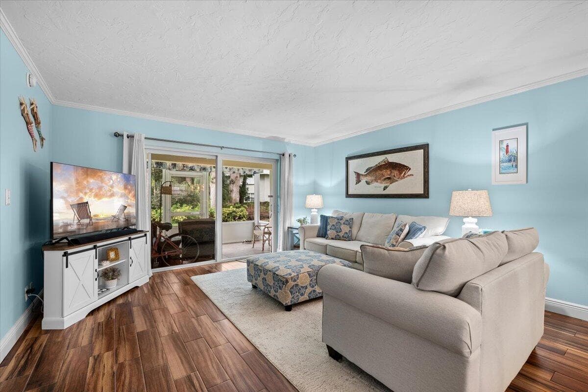 10-LUX_8319.jpg1