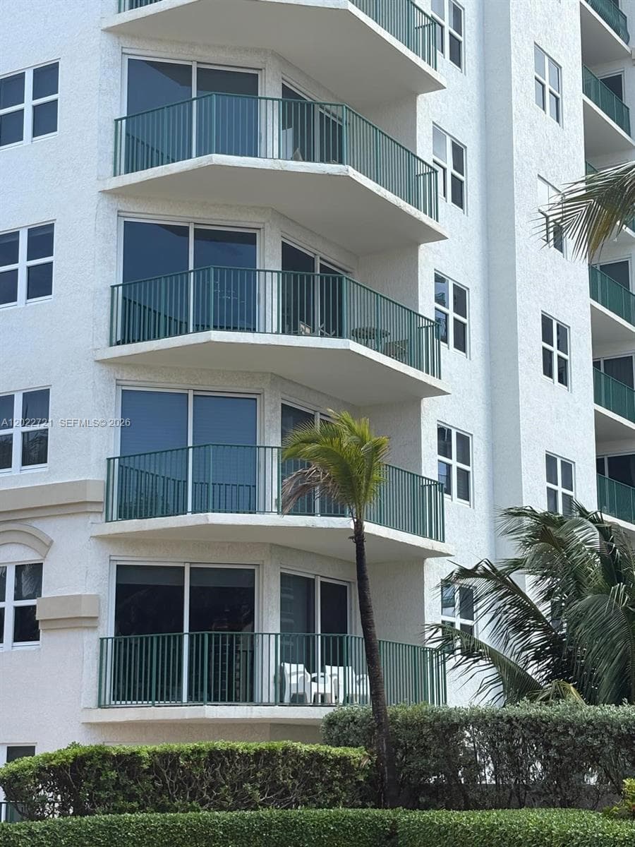 TURNBERRY VILLAGE CONDO · #601 in Aventura - Photo 17