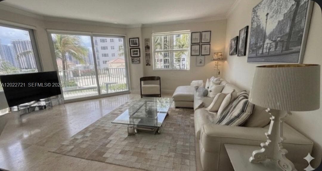 TURNBERRY VILLAGE CONDO · #601 in Aventura - Photo 1