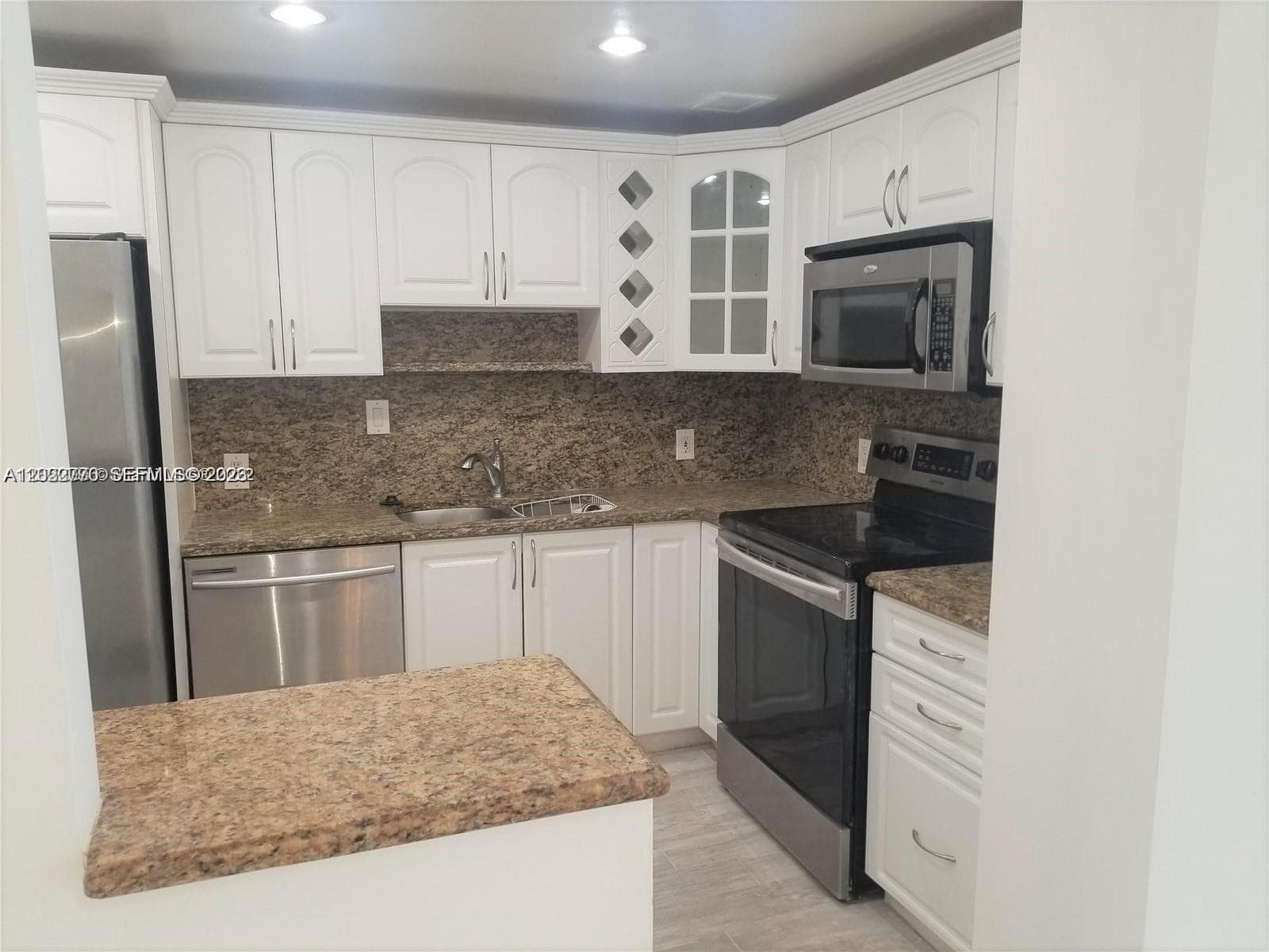 ARLEN HOUSE EAST CONDO · #208 in Sunny Isles Beach - Photo 4