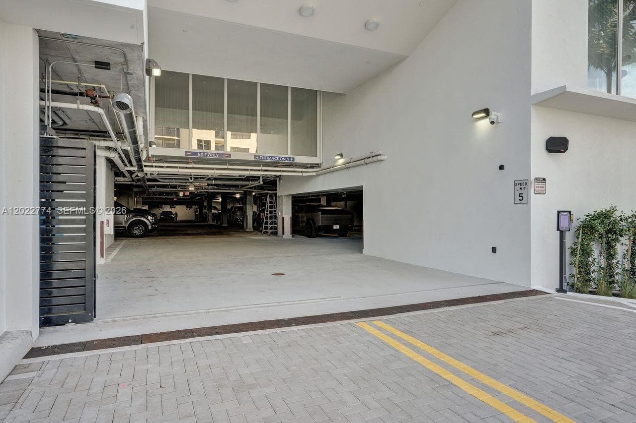Entourage in the Sun · #402 in Pompano Beach - Photo 36