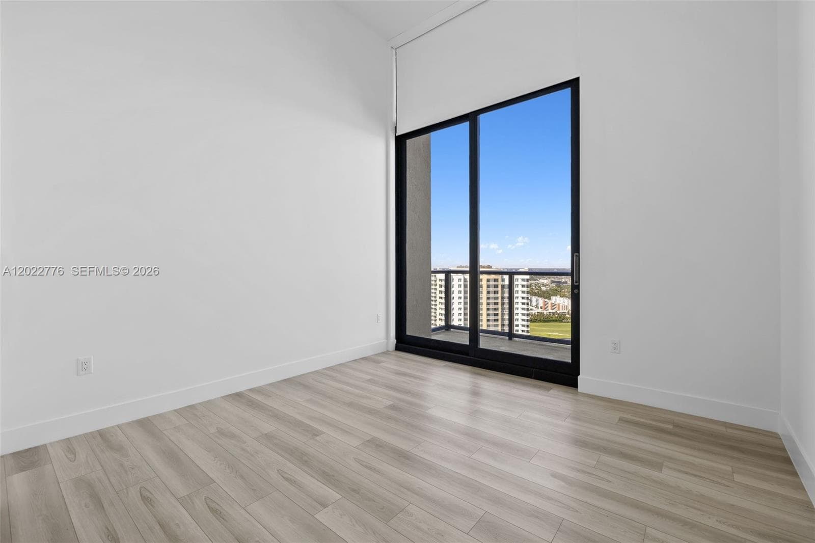 Mondrian Hallandale · #PH2703 in Hallandale Beach - Photo 23