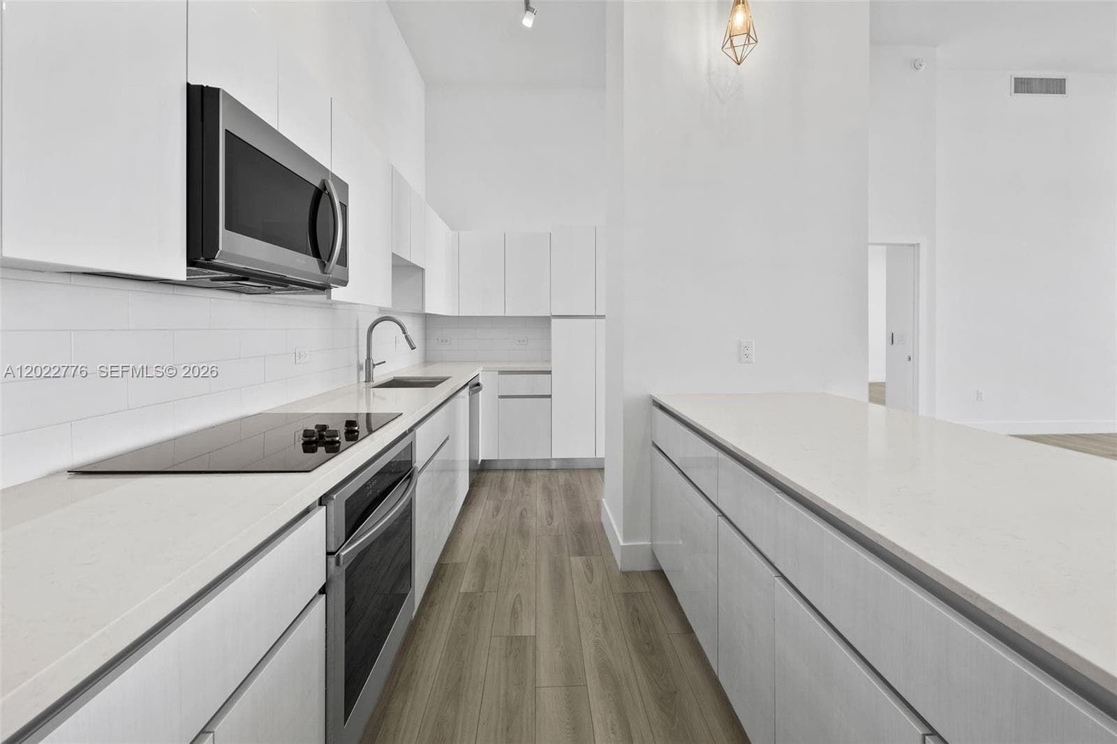 Mondrian Hallandale · #PH2703 in Hallandale Beach - Photo 3