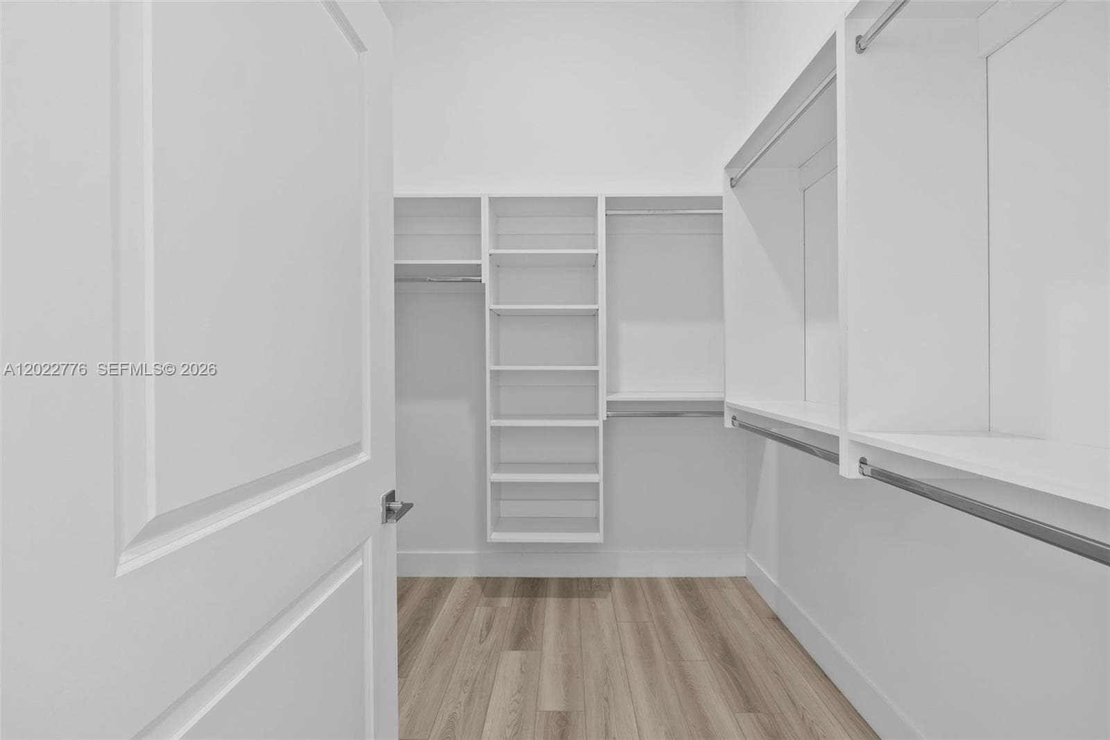 Mondrian Hallandale · #PH2703 in Hallandale Beach - Photo 32