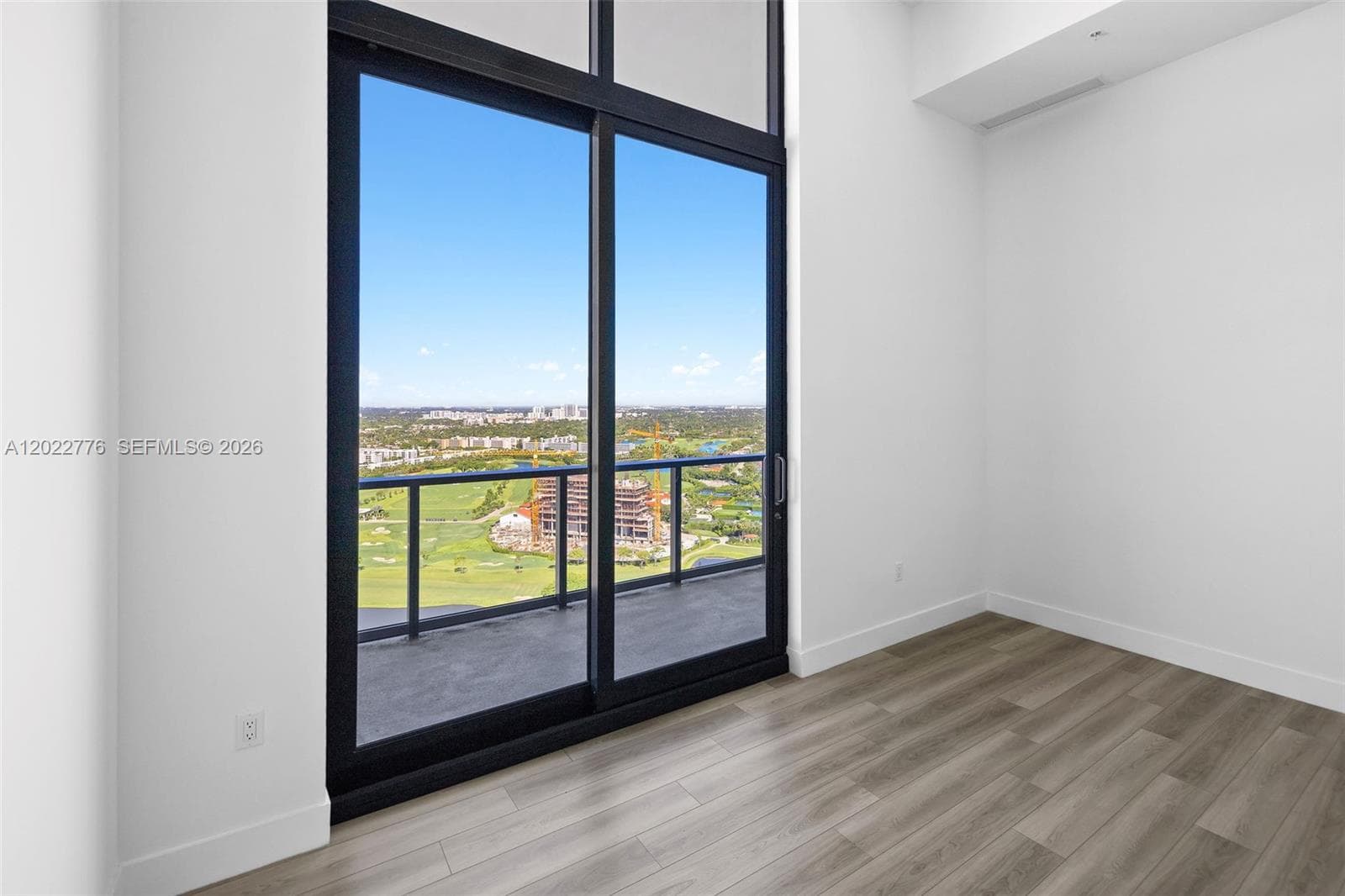 Mondrian Hallandale · #PH2703 in Hallandale Beach - Photo 14
