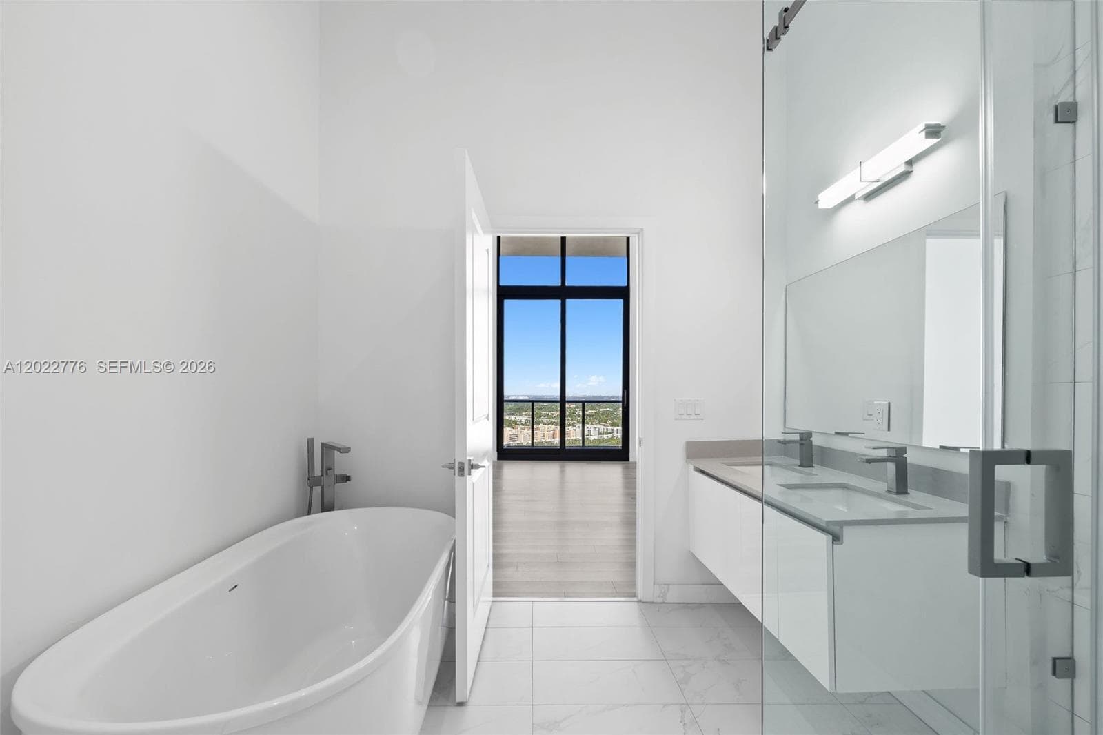 Mondrian Hallandale · #PH2703 in Hallandale Beach - Photo 18