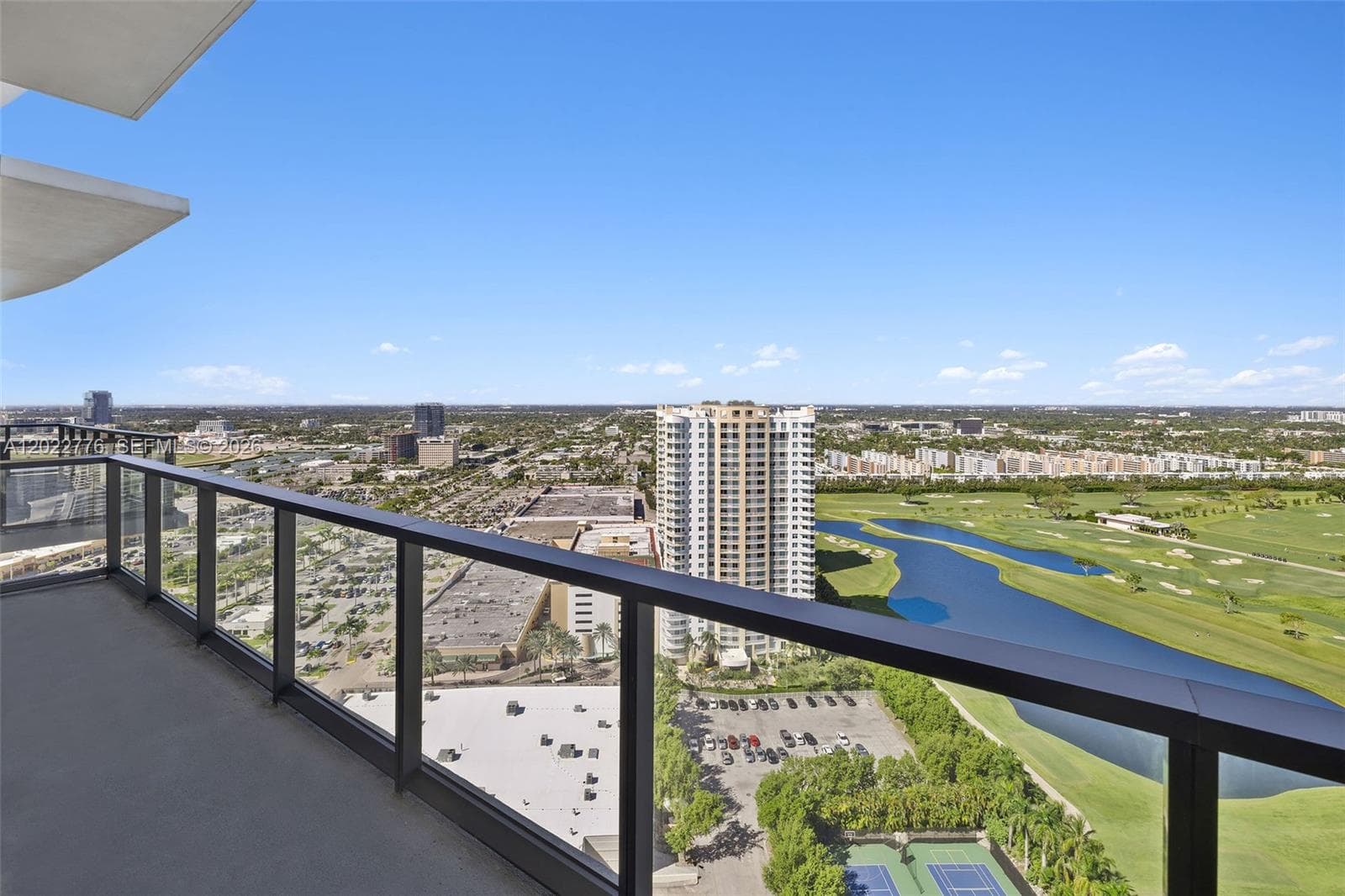 Mondrian Hallandale · #PH2703 in Hallandale Beach - Photo 8