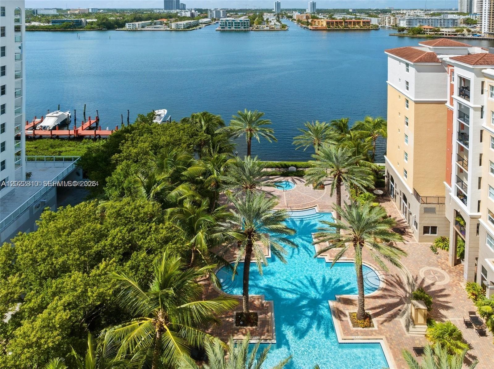 Porto Bellagio · #3609 in Sunny Isles Beach - Photo 28