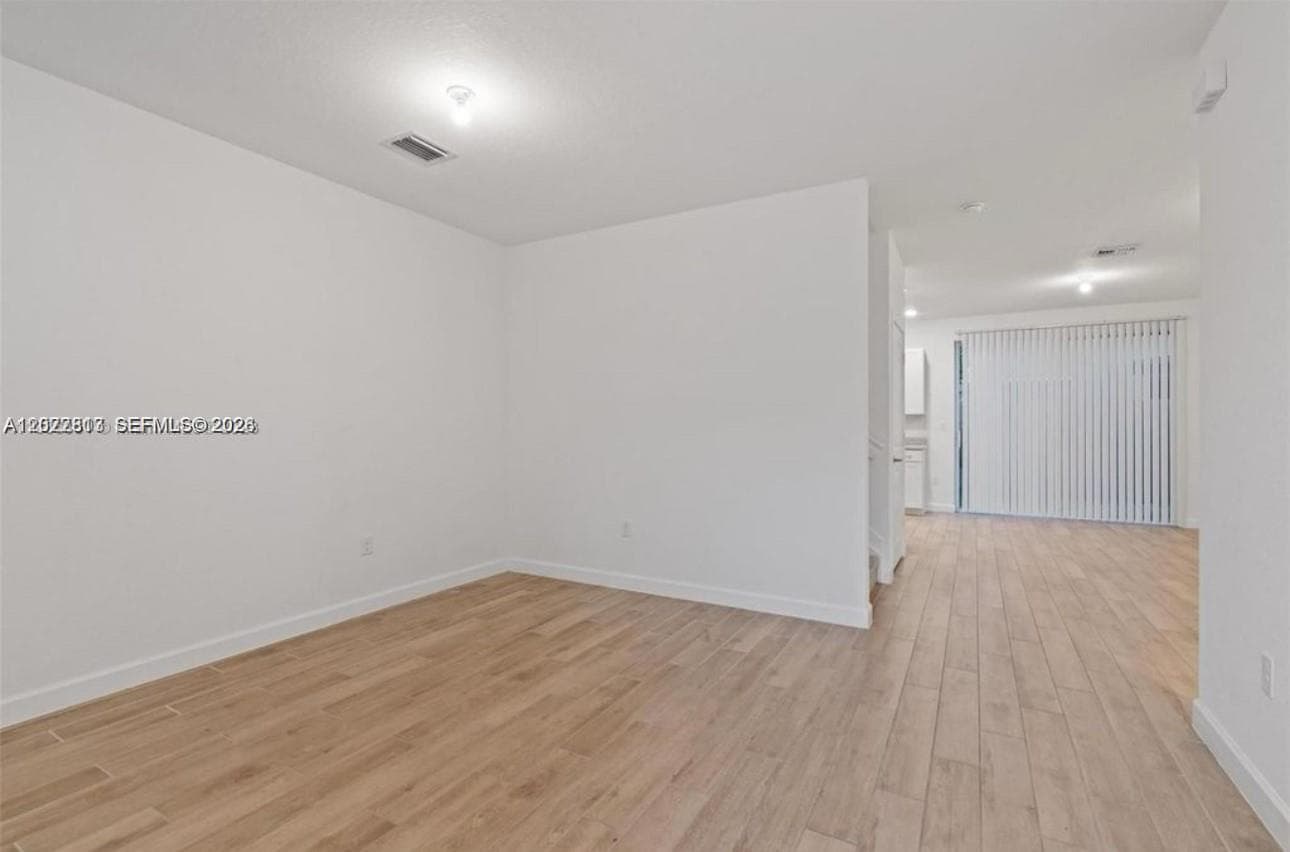 2474 SE 10th Ct photo 5