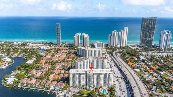 OceanView · #817 in Sunny Isles Beach - Photo 39