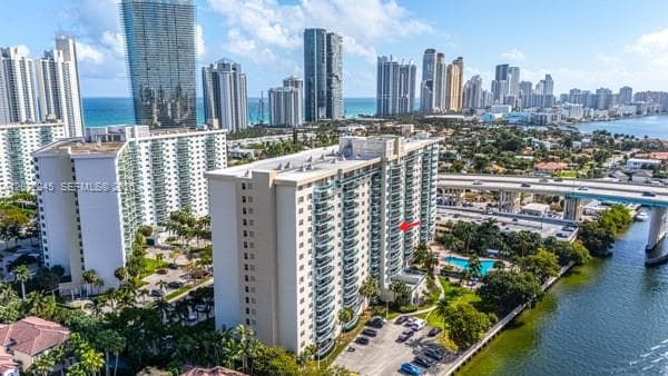 OceanView · #817 in Sunny Isles Beach - Photo 4