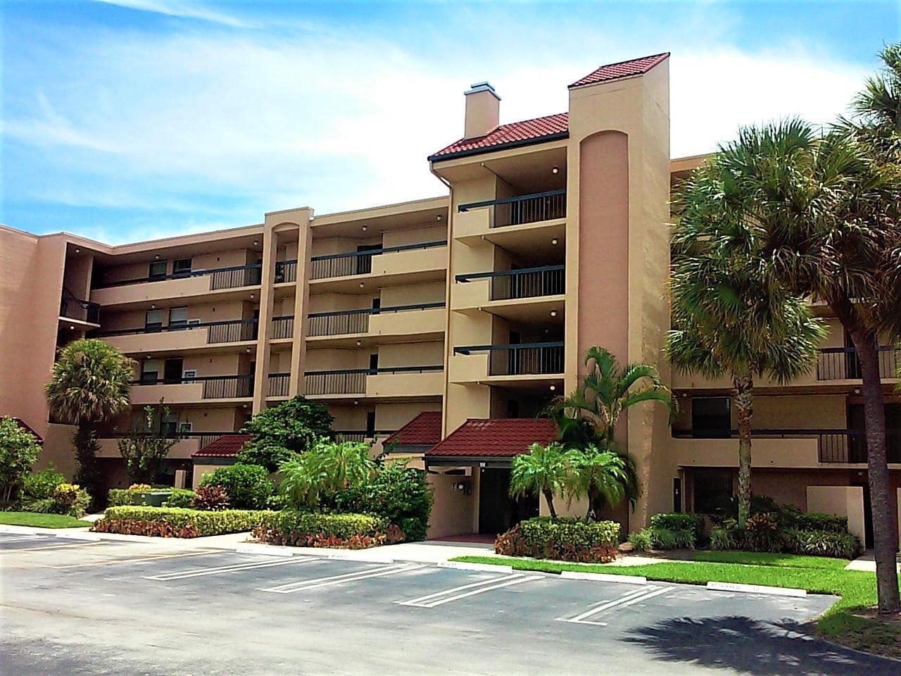 950 Egret Circle #5307