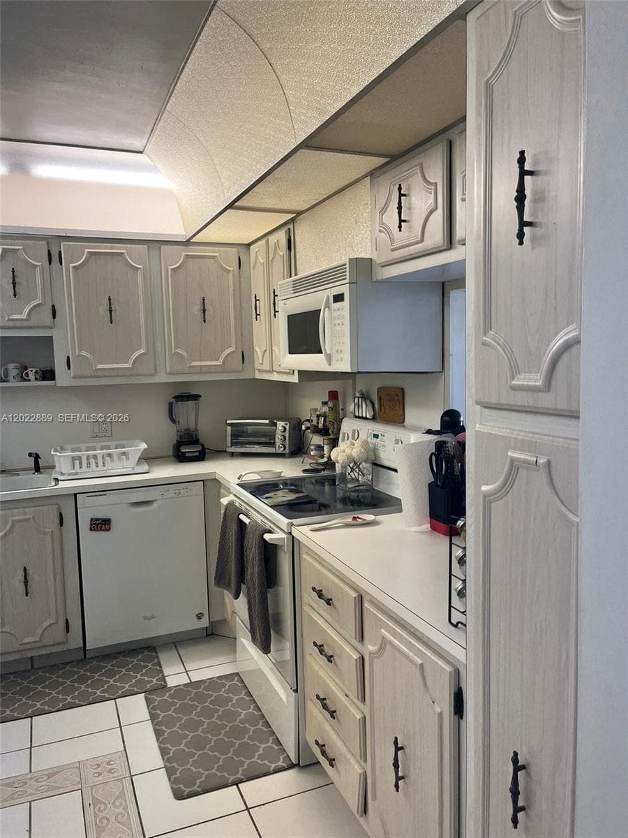 ADMIRALS PORT CONDO · #405E in Aventura - Photo 10