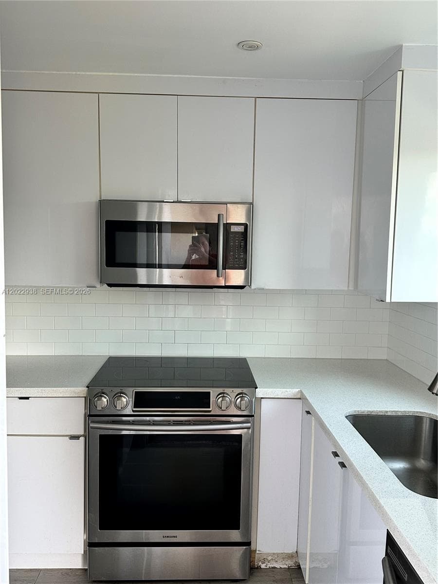 BAYVIEW POINT SOUTH CONDO · #409 in North Miami Beach - Photo 6