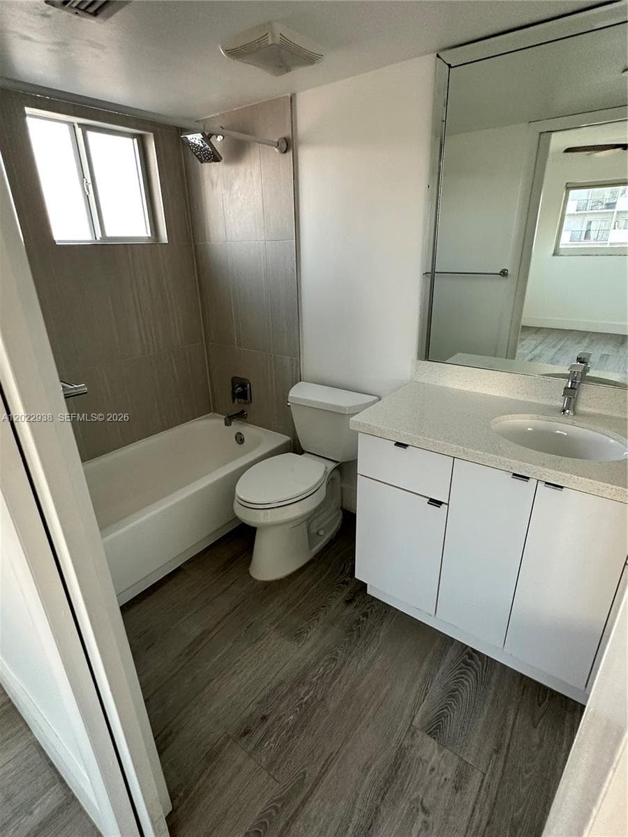 BAYVIEW POINT SOUTH CONDO · #409 in North Miami Beach - Photo 17