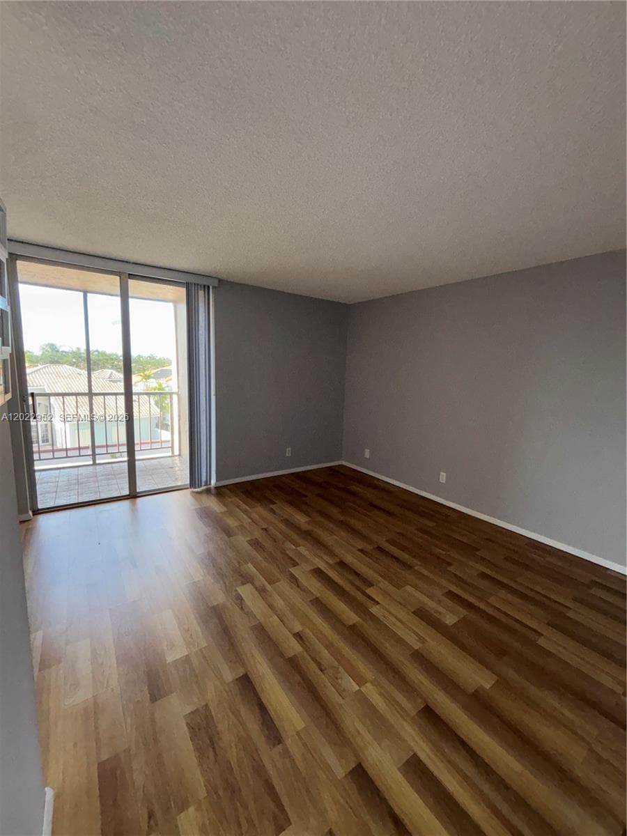 DESOTO PARK NORTH CONDO · #409 in Hallandale Beach - Photo 6