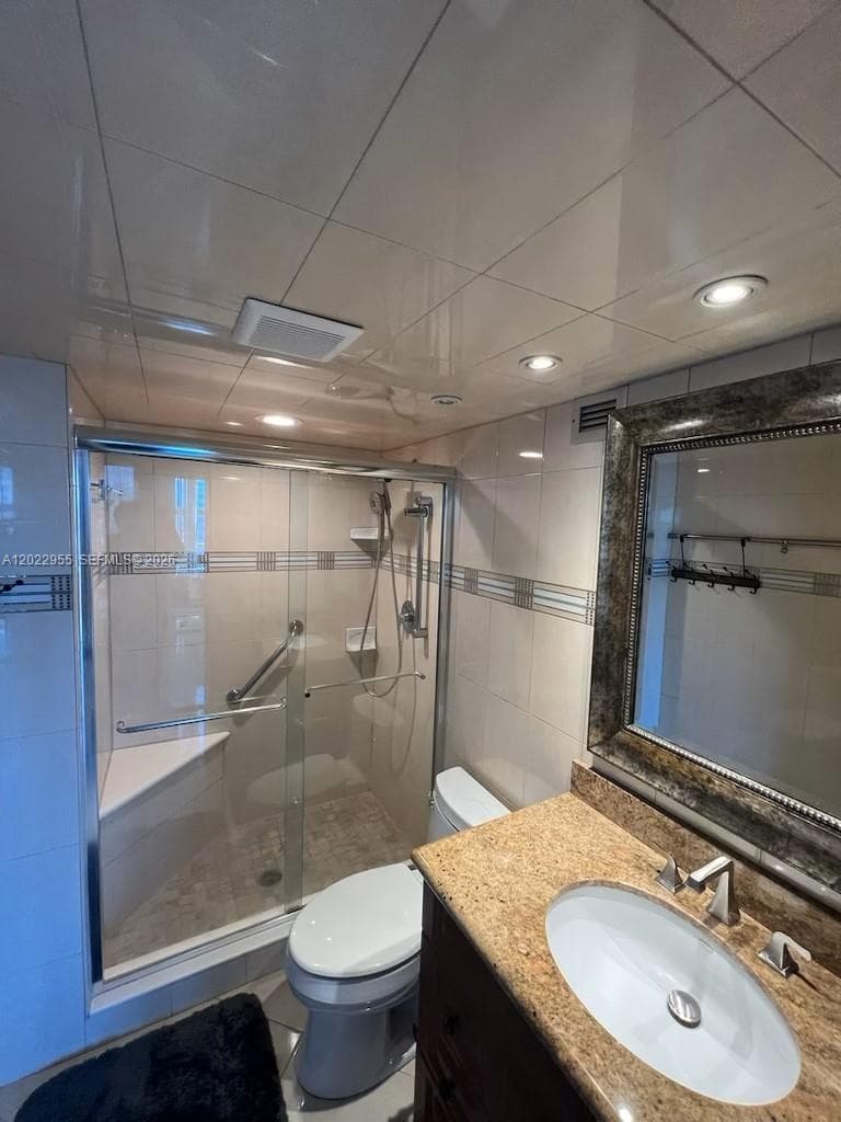 AVANT GARDE CONDO · #808 in Hallandale Beach - Photo 23