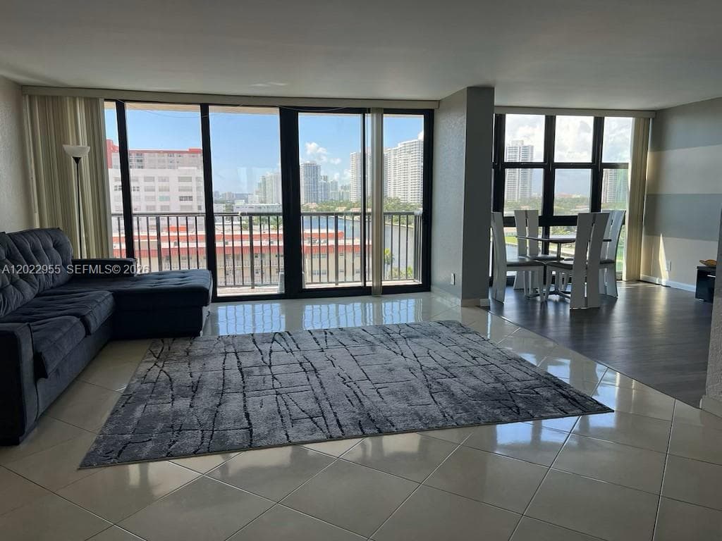 AVANT GARDE CONDO · #808 in Hallandale Beach - Photo 6