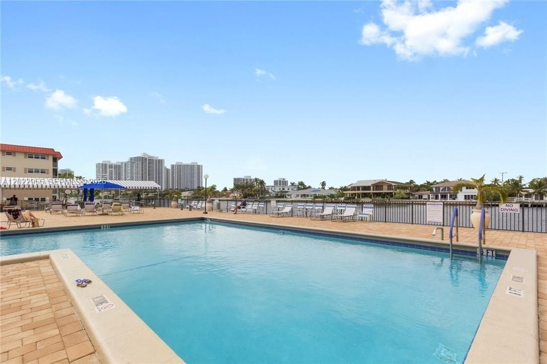 AVANT GARDE CONDO · #808 in Hallandale Beach - Photo 28