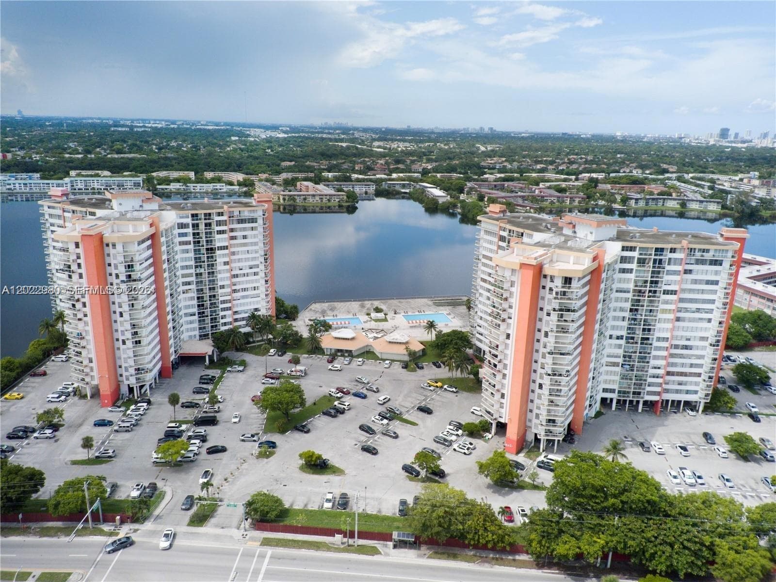 BUCKLEY TOWERS CONDO · #1013W in Miami - Photo 25