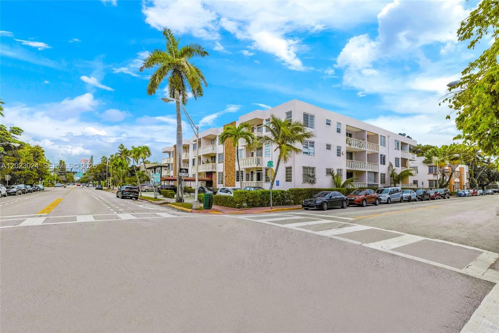Tower East · #101 in Miami Beach - Photo 14