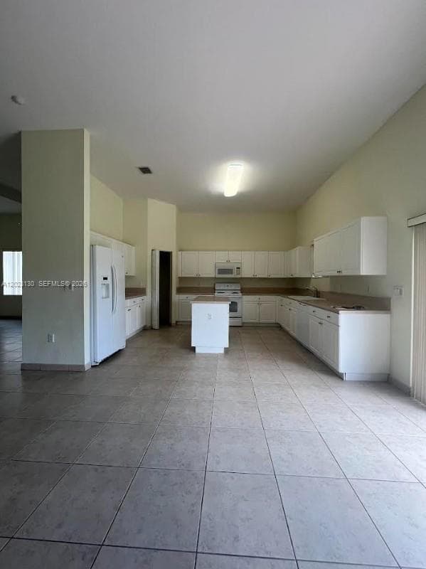 1423 NE 40th Rd #1423 photo 14