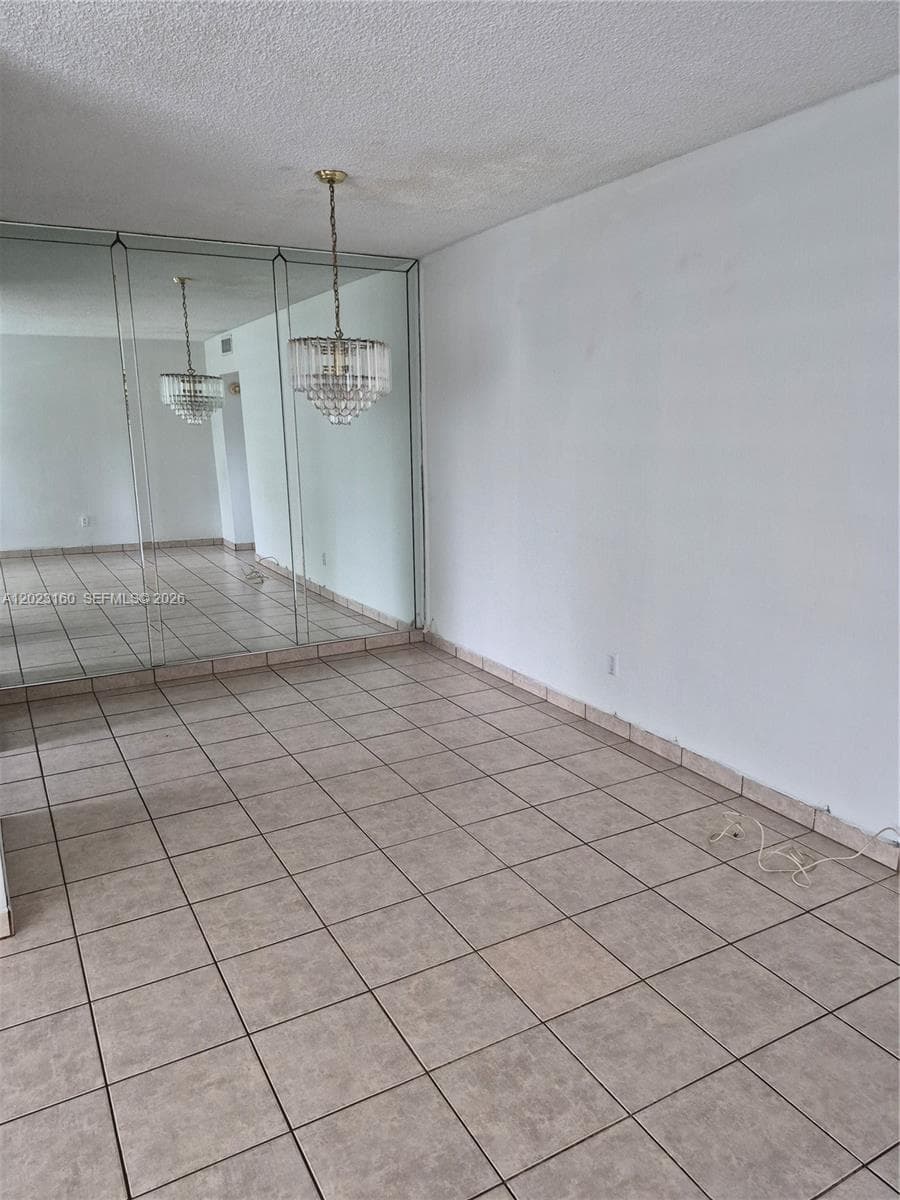 Seventeenth Green · #236 in Hallandale Beach - Photo 3