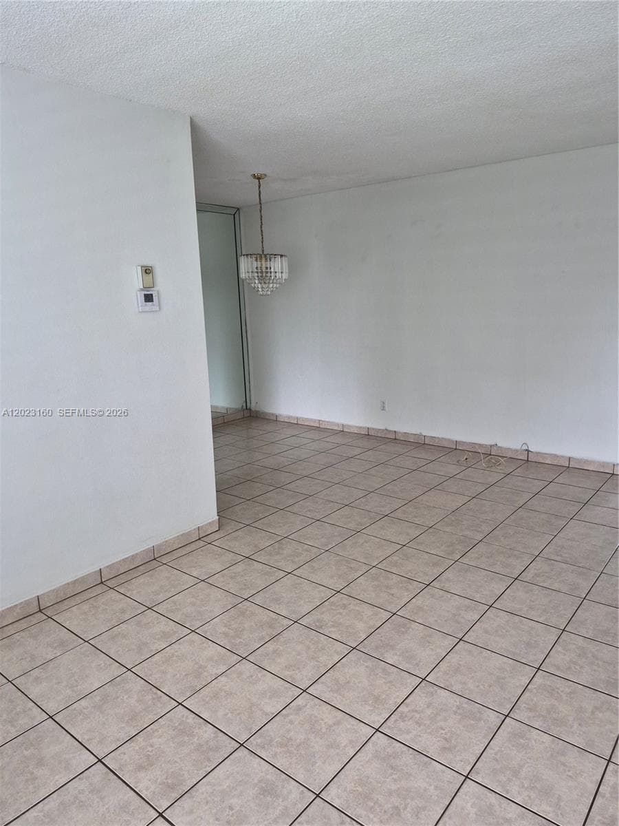 Seventeenth Green · #236 in Hallandale Beach - Photo 4