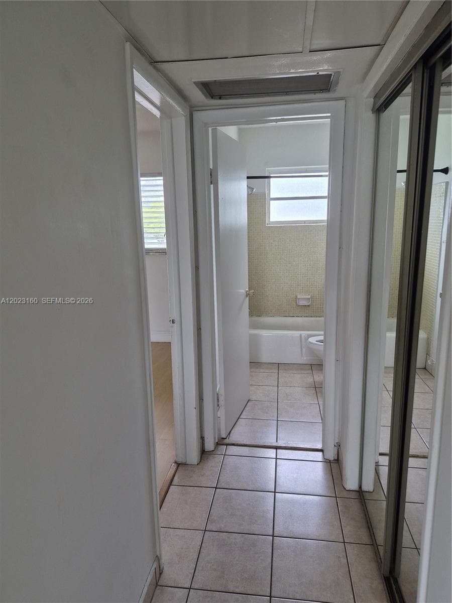 Seventeenth Green · #236 in Hallandale Beach - Photo 8