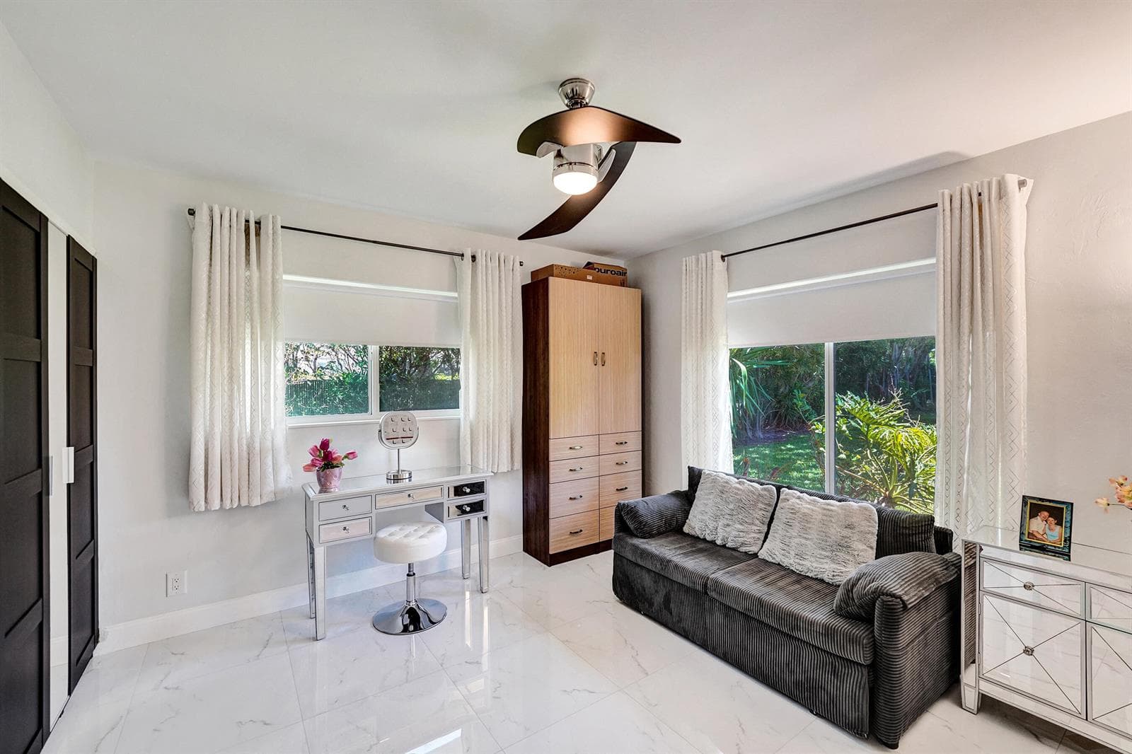 25-second 1 bedroom DSC03159