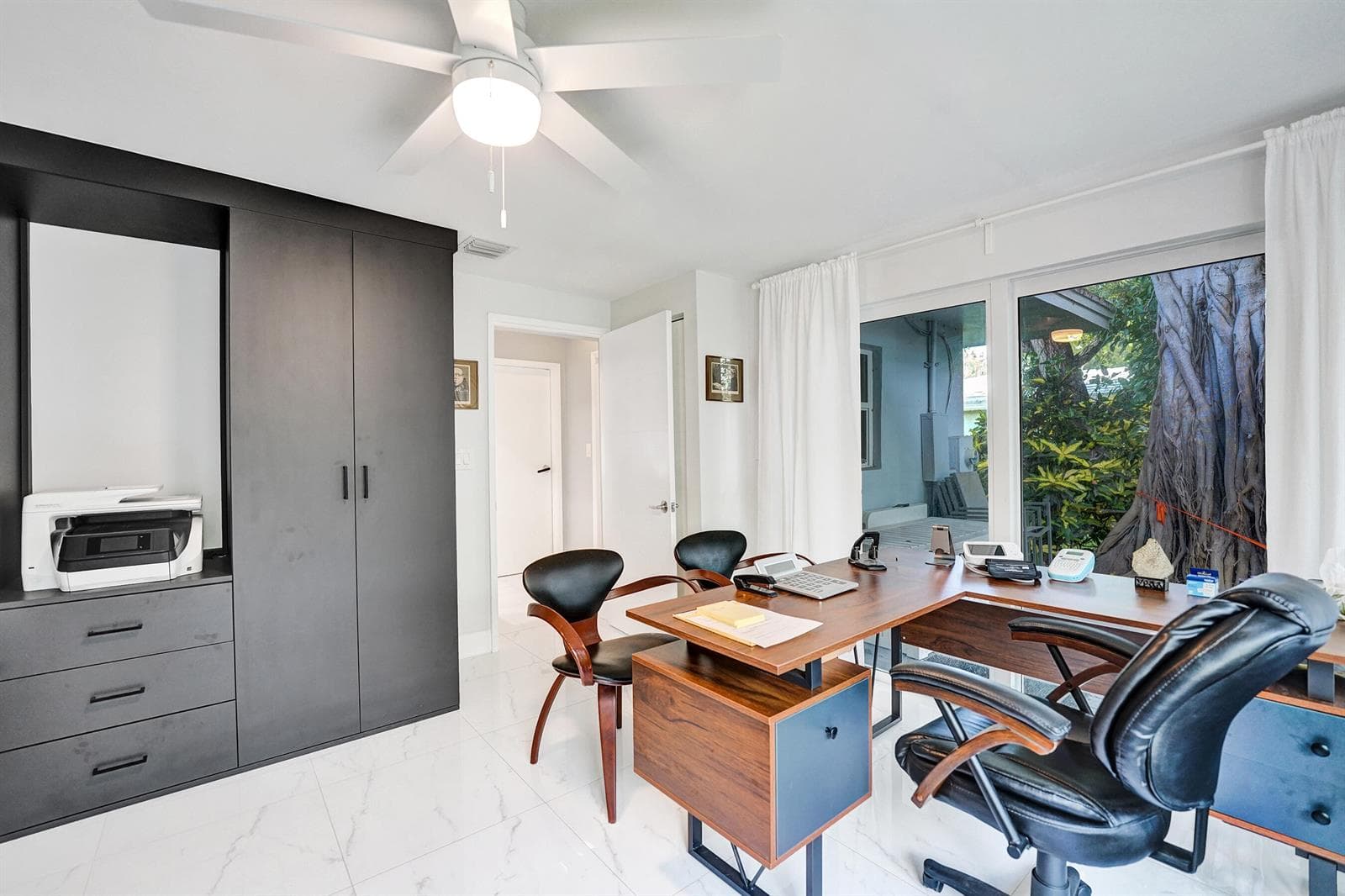30-third 3 bedroomDSC03294