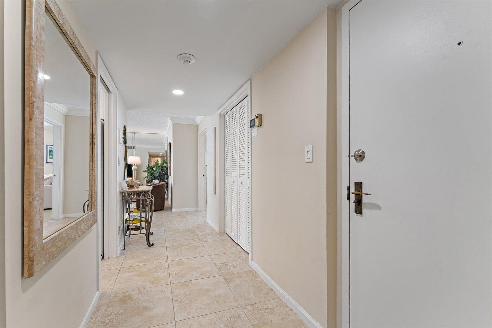 013-5480NOceanDr-B6b-SingerIsland-SMALL