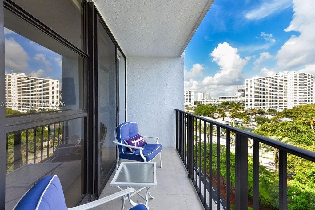TOWERS OF OCEANVIEW SOUTH · #829 in Hallandale Beach - Photo 23