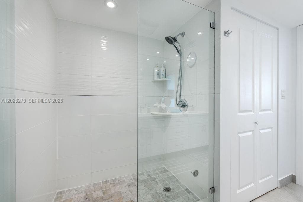 TOWERS OF OCEANVIEW SOUTH · #829 in Hallandale Beach - Photo 22
