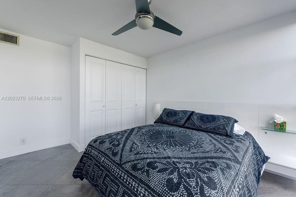 TOWERS OF OCEANVIEW SOUTH · #829 in Hallandale Beach - Photo 15
