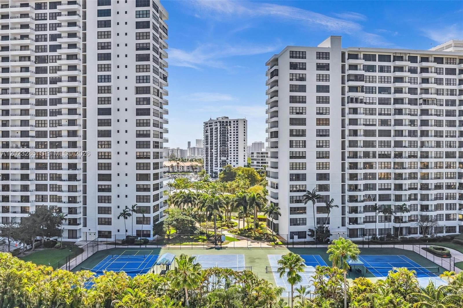 Olympus Condo · #1514 in Hallandale Beach - Photo 29