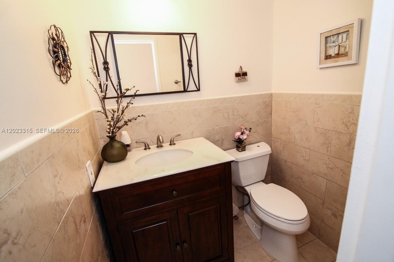 Seacoast 5151 · #827 in Miami Beach - Photo 13