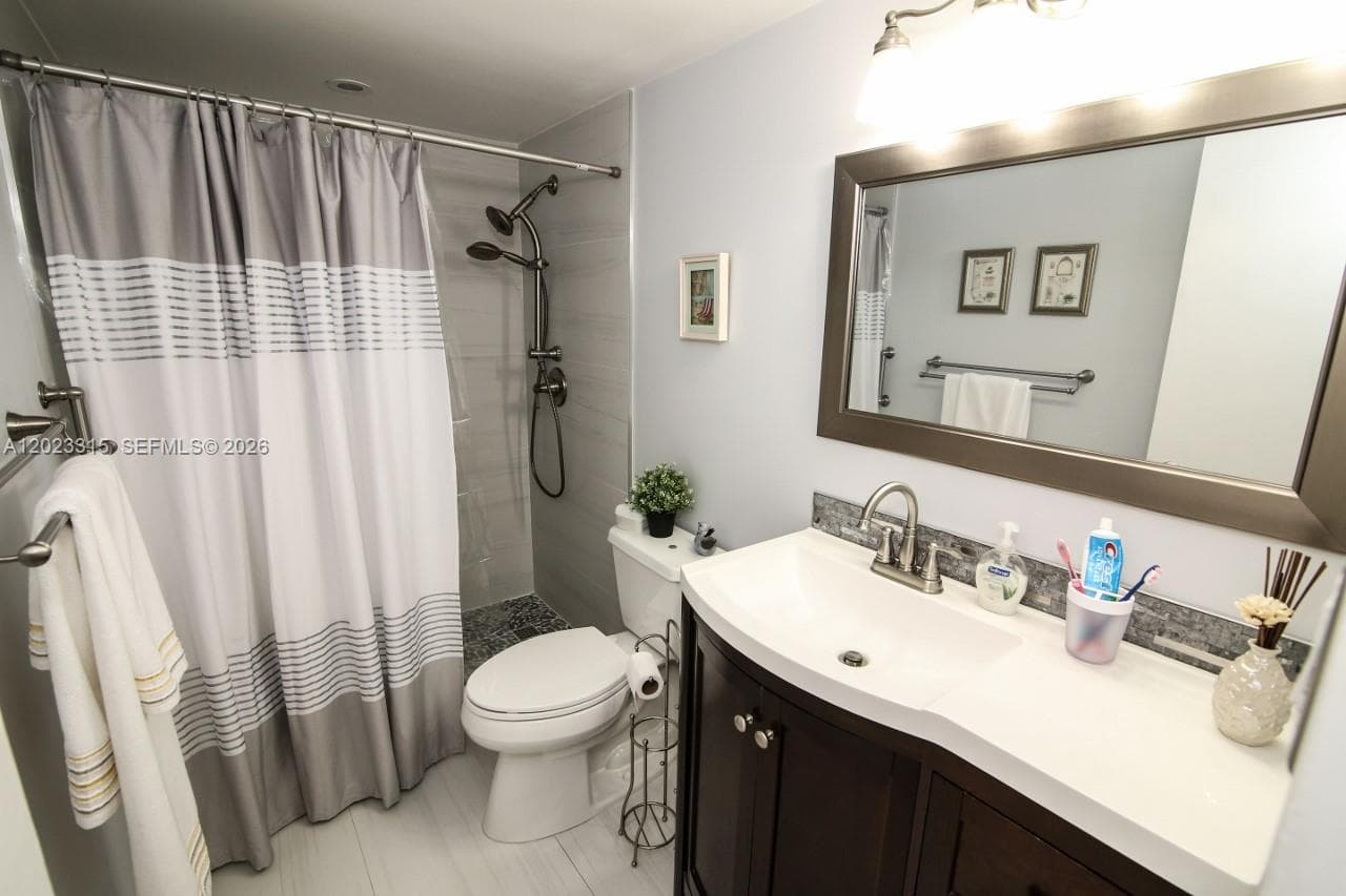 Seacoast 5151 · #827 in Miami Beach - Photo 12