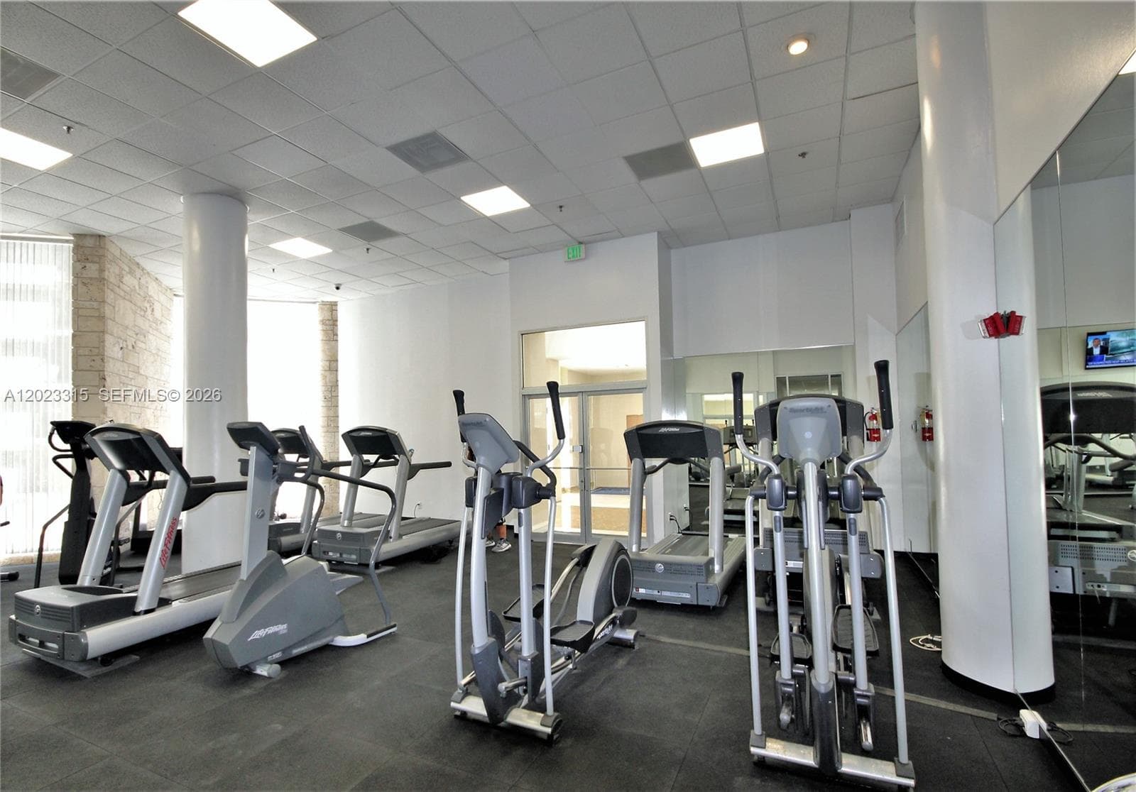 Seacoast 5151 · #827 in Miami Beach - Photo 40