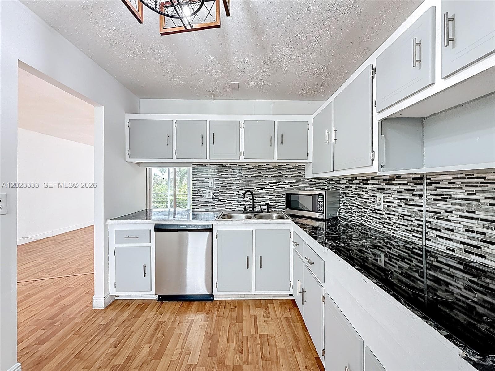 FAIRWAYS ROYALE CONDO · #411 in Hallandale Beach - Photo 5
